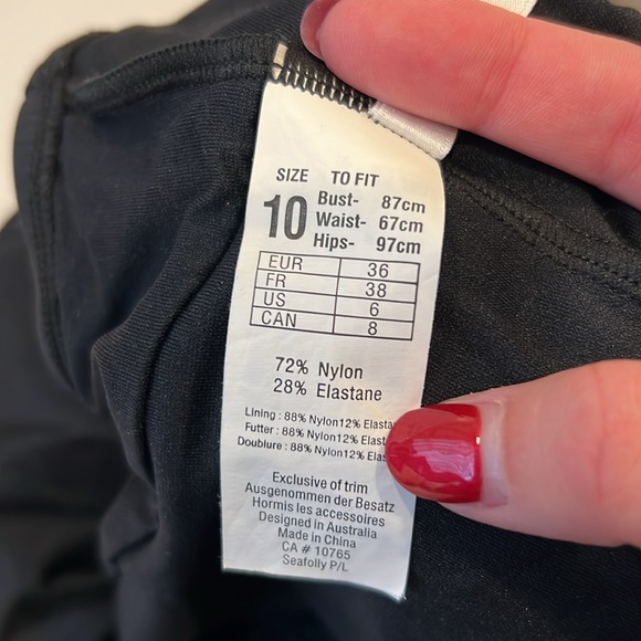 Seafolly Romeo Rose one piece - Picture 7 of 7